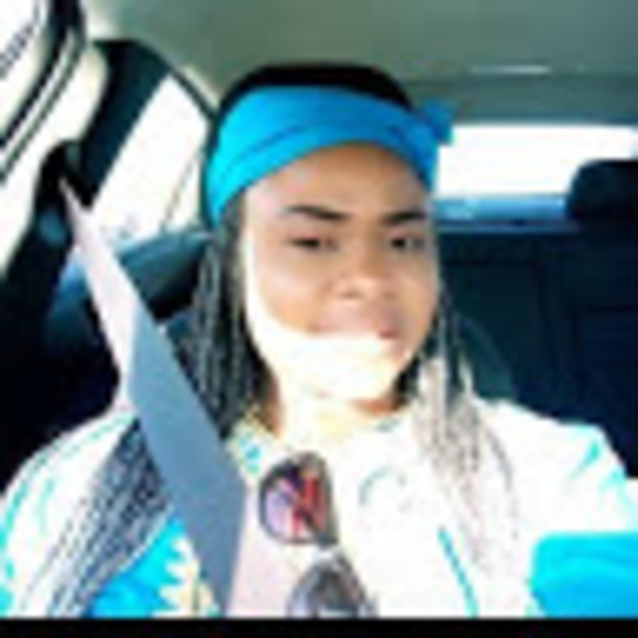 Meet your Posher, Kadie - Picture 1 of 1